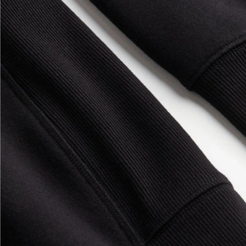 DISNEY MENS MICKEY MOUSE PULLOVER SWEATER SIZE SMALL - Picture 3 of 6